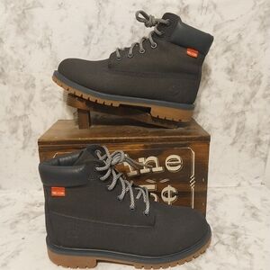 Pre-owned timberland 6" inch helcor boots